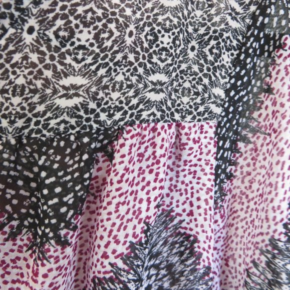 Love Fire Sheer Elastic bottom top Long sleeve - Picture 8 of 10